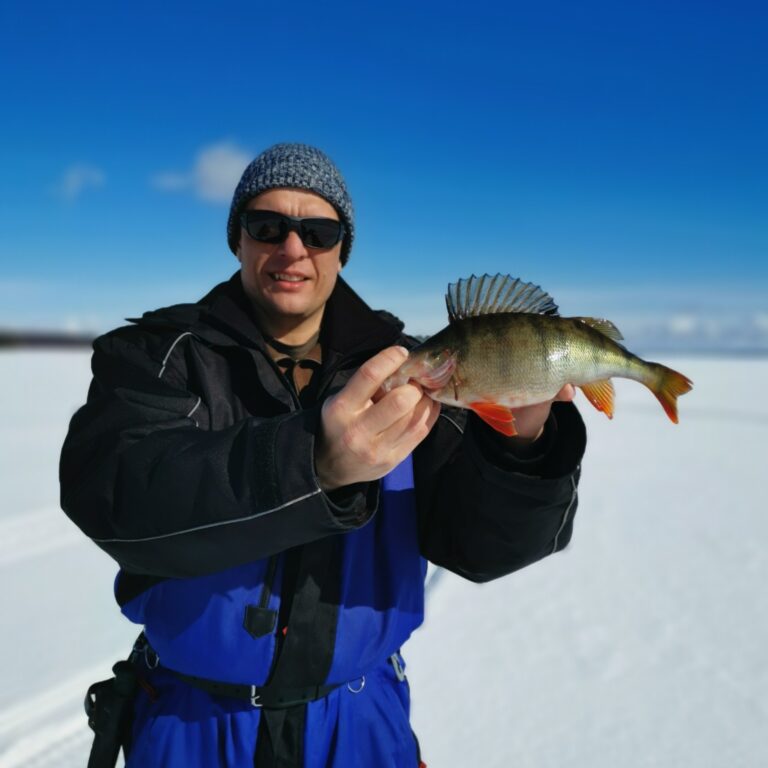 Timo ja ahven cropped 768x768